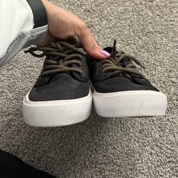 sperry size 2 youth - Picture 6 of 6